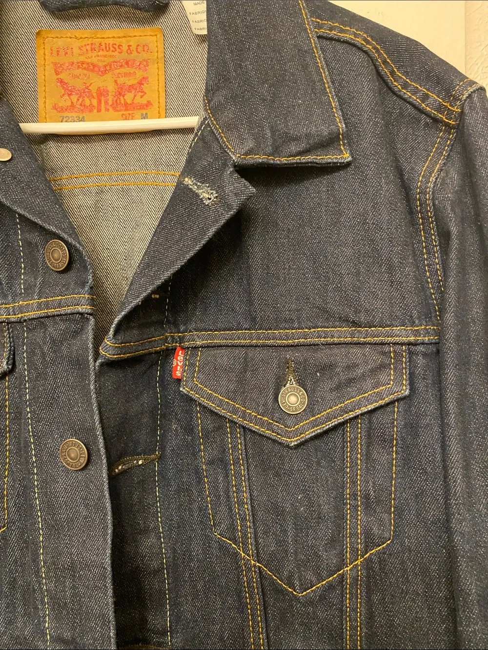 Levi's Indigo Denim Trucker Jacket - Picture 4 of 9